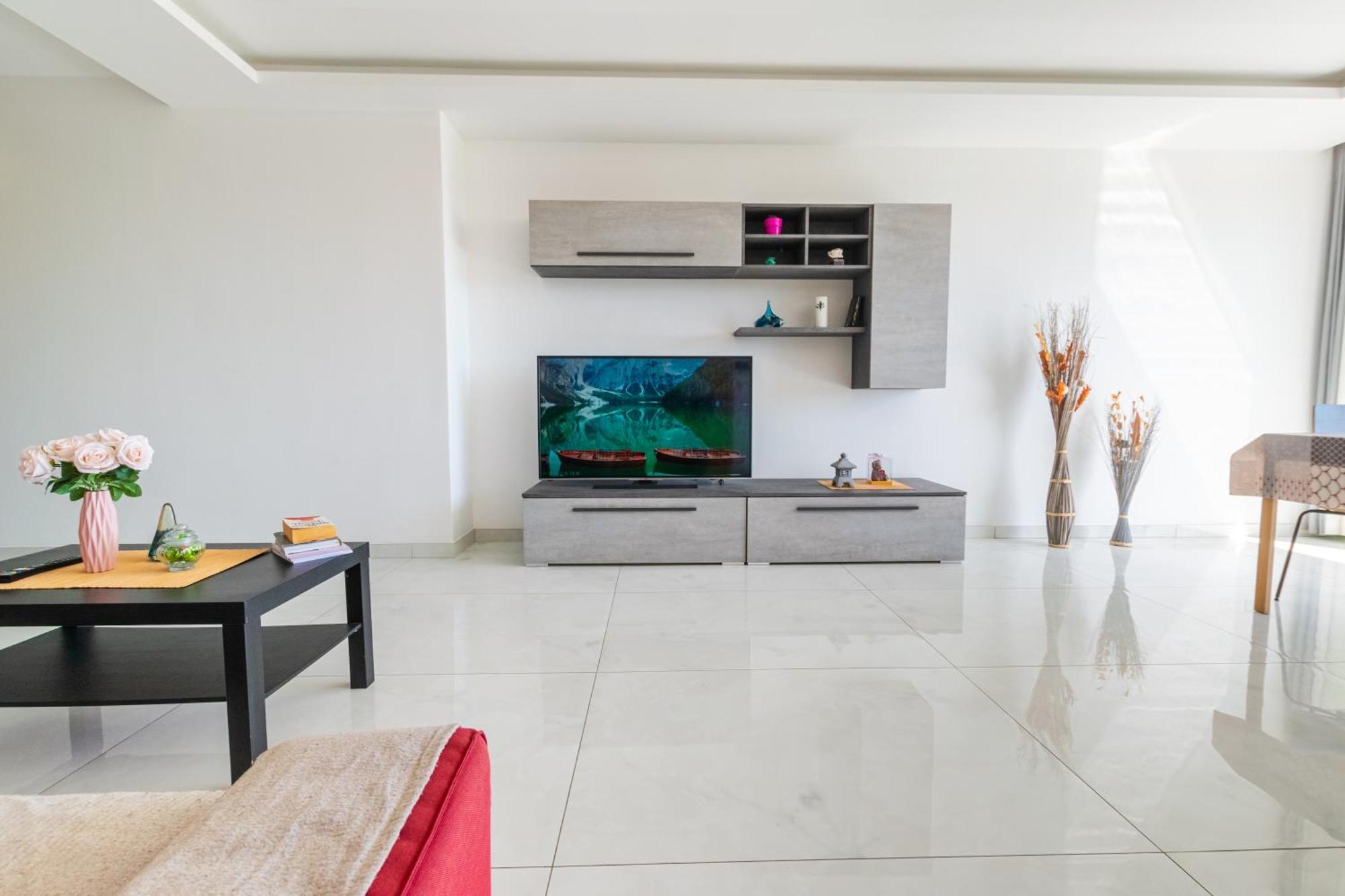 סיינט פול ביי New Spacious Apartment With Amazing View Bugibba מראה חיצוני תמונה